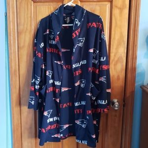 NFL Team Apparel Sleepwear Top Shawl One Size Womens New England Patriots
